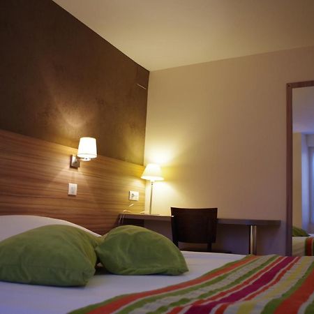 Logis Hotel Le Chene Vert Savenay Exteriör bild